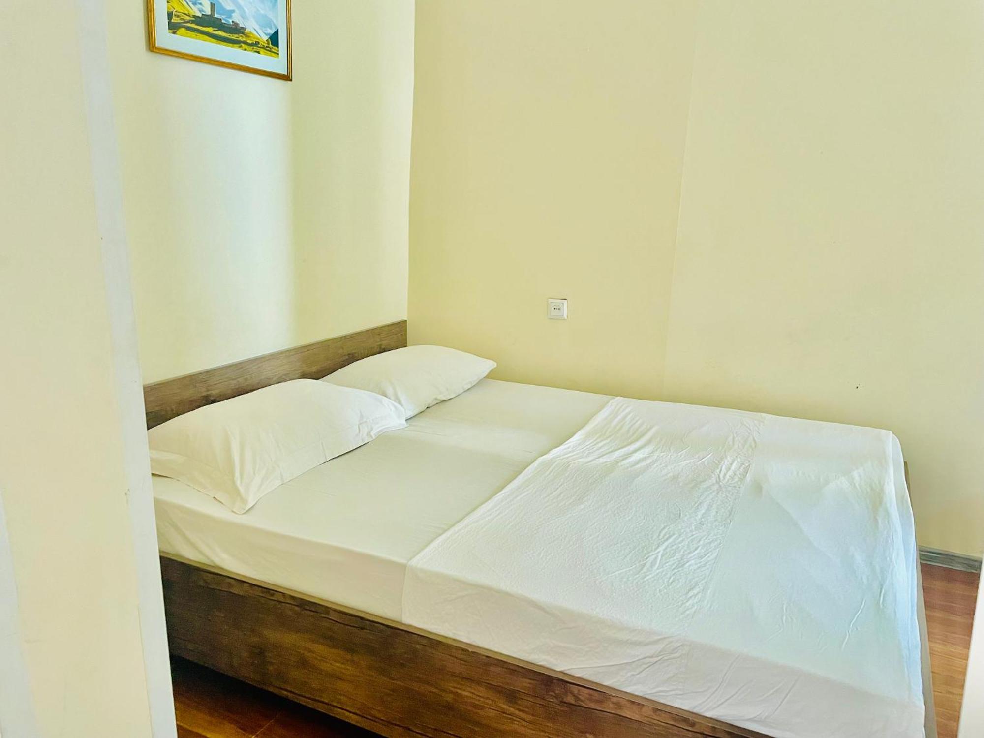 Hotel Klarastan Bon Voyage Tbilisi Exterior photo